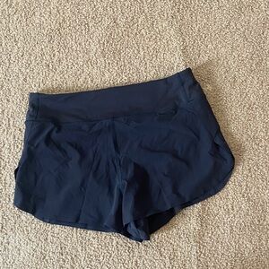 Athleta high-rise run with it 2.5 short short size medium